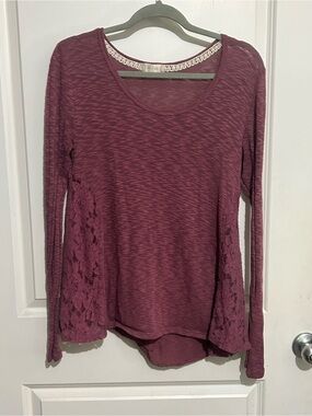 Altar'd State Boho Lace Side Panel Top Size L